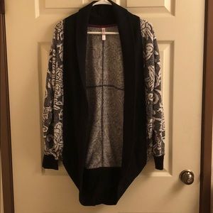 Xhilaration long back sweater